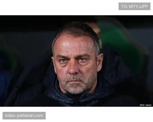 弗里克极端高位实验暴露身后空当，巴萨中卫压上风险加剧